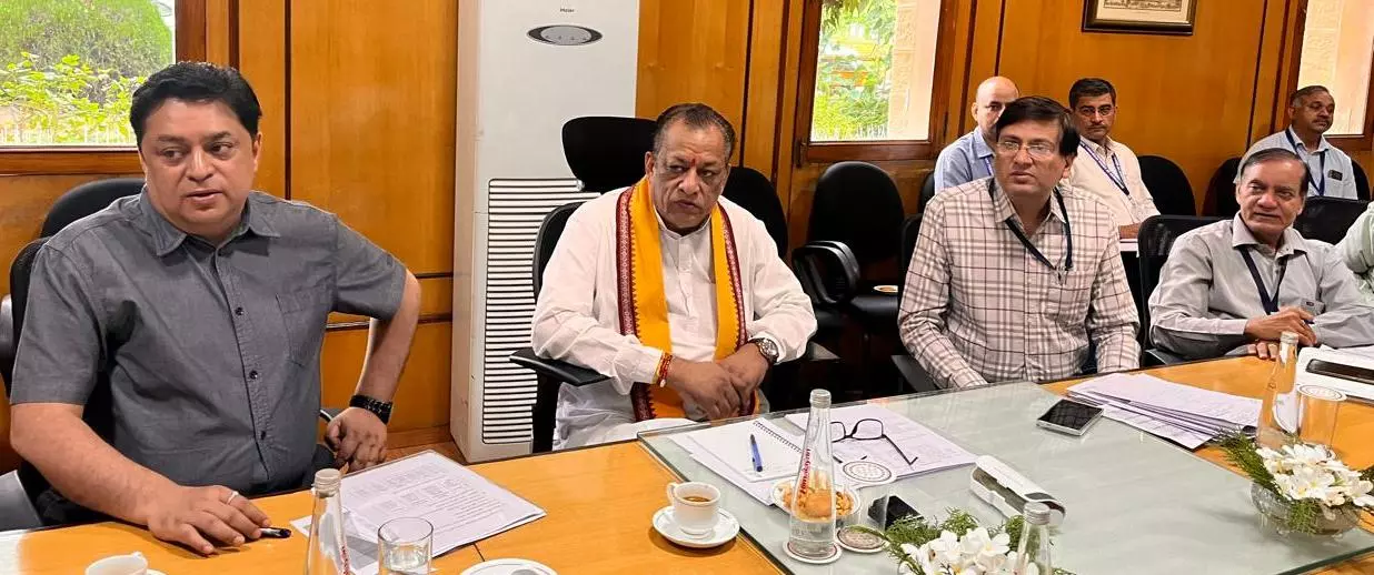 Jaipur: पशुपालन मंत्री ने योजना की समीक्षा की दिए निर्देश Jaipur: पशुपालन मंत्री ने योजना की समीक्षा की दिए निर्देश