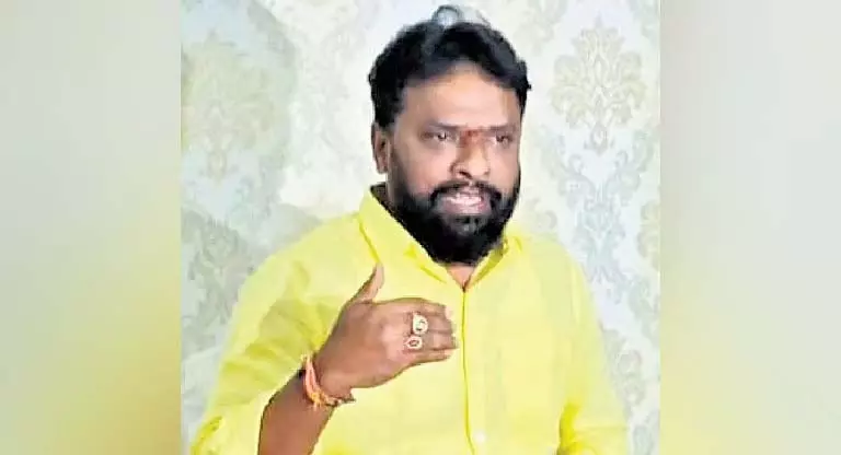 मंत्री ने YSRCP को भड़काऊ बैनरों के खिलाफ चेतावनी दी मंत्री ने YSRCP को भड़काऊ बैनरों के खिलाफ चेतावनी दी