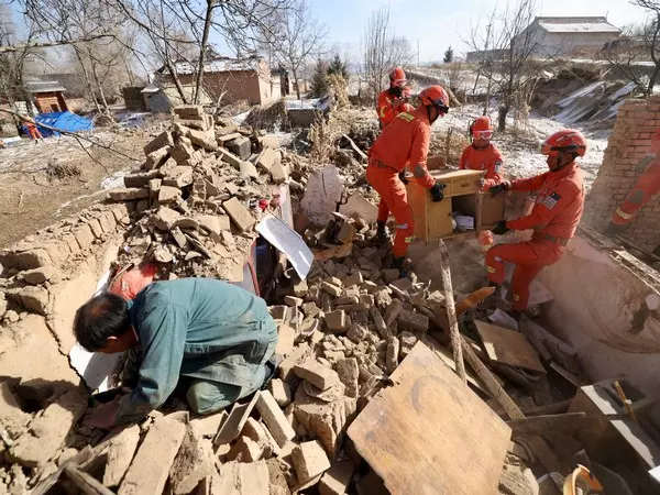 China में 4.2 तीव्रता का भूकंप आया China में 4.2 तीव्रता का भूकंप आया