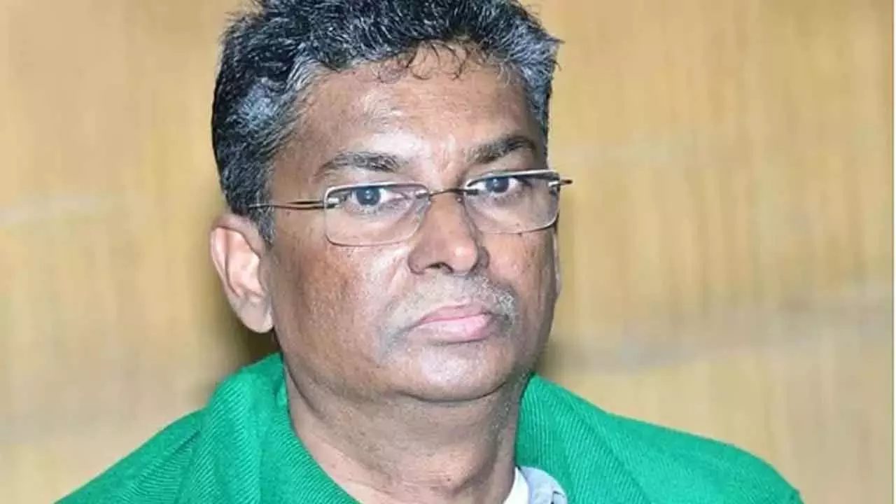 Karnataka: मंत्री ने मानद डॉक्टरेट की उपाधि लेने से किया इनकार Karnataka: मंत्री ने मानद डॉक्टरेट की उपाधि लेने से किया इनकार