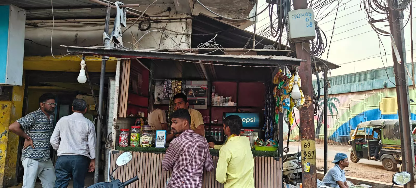 15 दुकानों में मिली गंदगी, जुर्माना लगाया गया 15 दुकानों में मिली गंदगी, जुर्माना लगाया गया