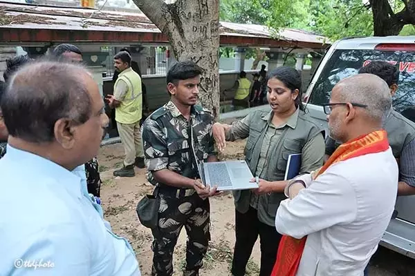 वन्यजीवों के लिए खतरा: TTD ने अलीपीरी फुटपाथ पर स्थायी कमांड कंट्रोल रूम बनाने की योजना वन्यजीवों के लिए खतरा: TTD ने अलीपीरी फुटपाथ पर स्थायी कमांड कंट्रोल रूम बनाने की योजना