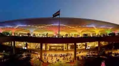 Adani Airports को विकास को बढ़ावा देने के लिए 750 मिलियन डॉलर का वैश्विक वित्तपोषण मिला Adani Airports को विकास को बढ़ावा देने के लिए 750 मिलियन डॉलर का वैश्विक वित्तपोषण मिला