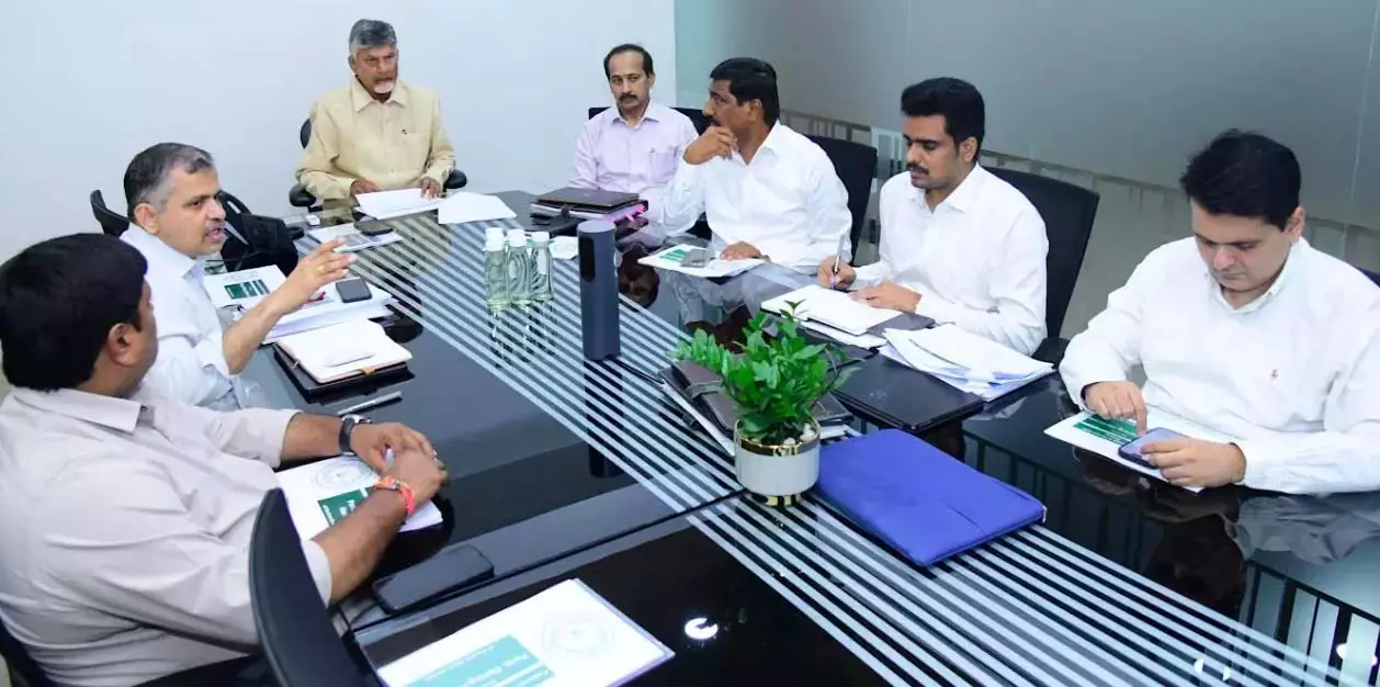 अगले साल तक 4 बंदरगाह और 4 बंदरगाह पूरे कर लिए जाएंगे: CM Naidu अगले साल तक 4 बंदरगाह और 4 बंदरगाह पूरे कर लिए जाएंगे: CM Naidu