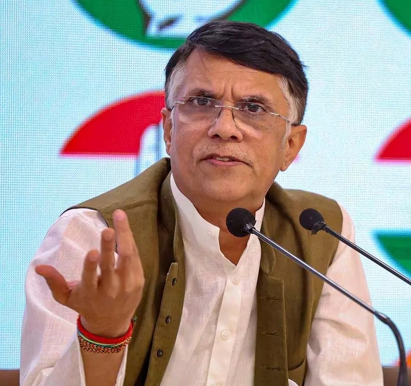मोदी ने आत्मसमर्पण नहीं किया होता तो कश्मीर समस्या सुलझ सकती थी: Congress मोदी ने आत्मसमर्पण नहीं किया होता तो कश्मीर समस्या सुलझ सकती थी: Congress