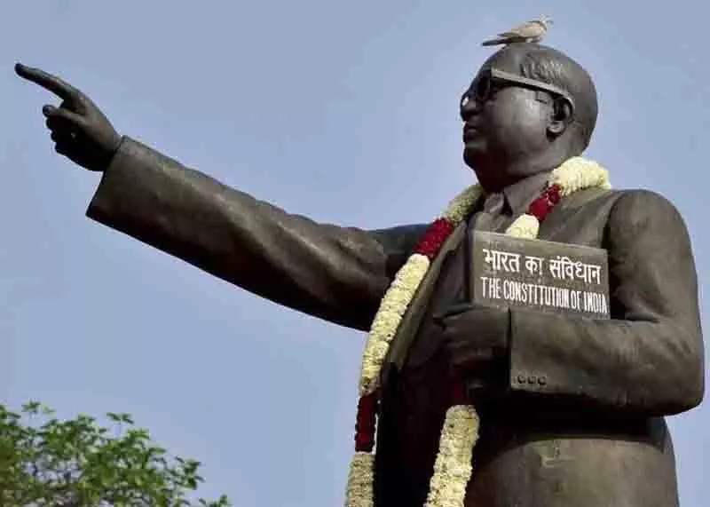 दलित संगठनों ने Ambedkar प्रतिमा के अपमान की निंदा करने के लिए बैठक बुलाई दलित संगठनों ने Ambedkar प्रतिमा के अपमान की निंदा करने के लिए बैठक बुलाई