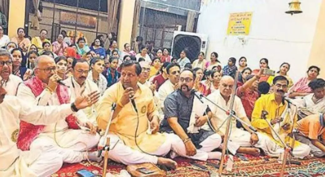 Bareilly: मंदिरों में सुंदरकांड और हनुमान चालीसा का पाठ, भंडारों से भरा उत्साह Bareilly: मंदिरों में सुंदरकांड और हनुमान चालीसा का पाठ, भंडारों से भरा उत्साह