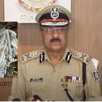 Odisha : से लूटी गई विस्फोटकों में से 3.8 टन बरामद, डीजीपी ने दी जानकारी Odisha : से लूटी गई विस्फोटकों में से 3.8 टन बरामद, डीजीपी ने दी जानकारी