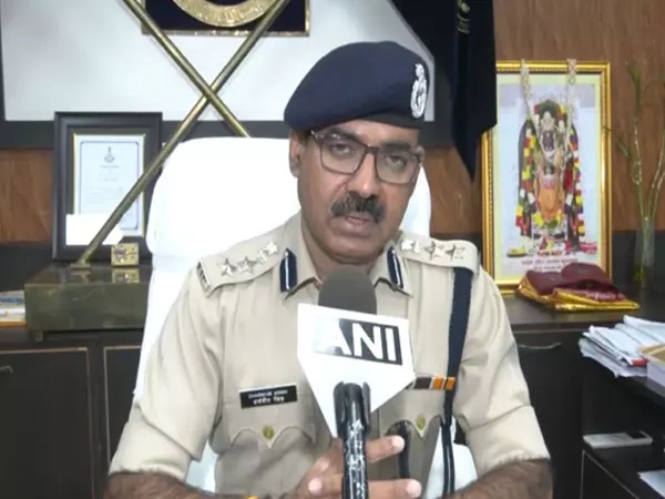 ग्वालियर में NEET अभ्यर्थी ने उत्तर कुंजी मूल्यांकन के बाद पिता की रिवॉल्वर से आत्महत्या कर ली ग्वालियर में NEET अभ्यर्थी ने उत्तर कुंजी मूल्यांकन के बाद पिता की रिवॉल्वर से आत्महत्या कर ली