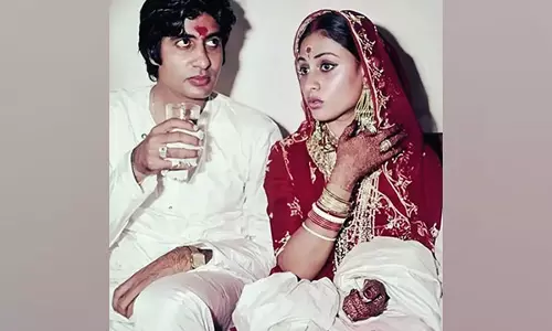 Big B और जया बच्चन ने शादी के 52 साल पूरे होने का जश्न मनाया Big B और जया बच्चन ने शादी के 52 साल पूरे होने का जश्न मनाया
