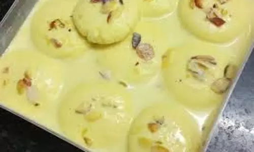 Sweet Recipe: घर पर बनाएं केसर रसमलाई Sweet Recipe: घर पर बनाएं केसर रसमलाई