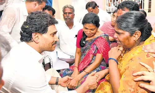 NDA के विश्वासघात के खिलाफ प्रदर्शन करें लोग: जगन