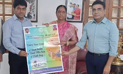 Konda Surekha ने प्लास्टिक प्रदूषण को समाप्त करने के लिए जागरूकता अभियान शुरू