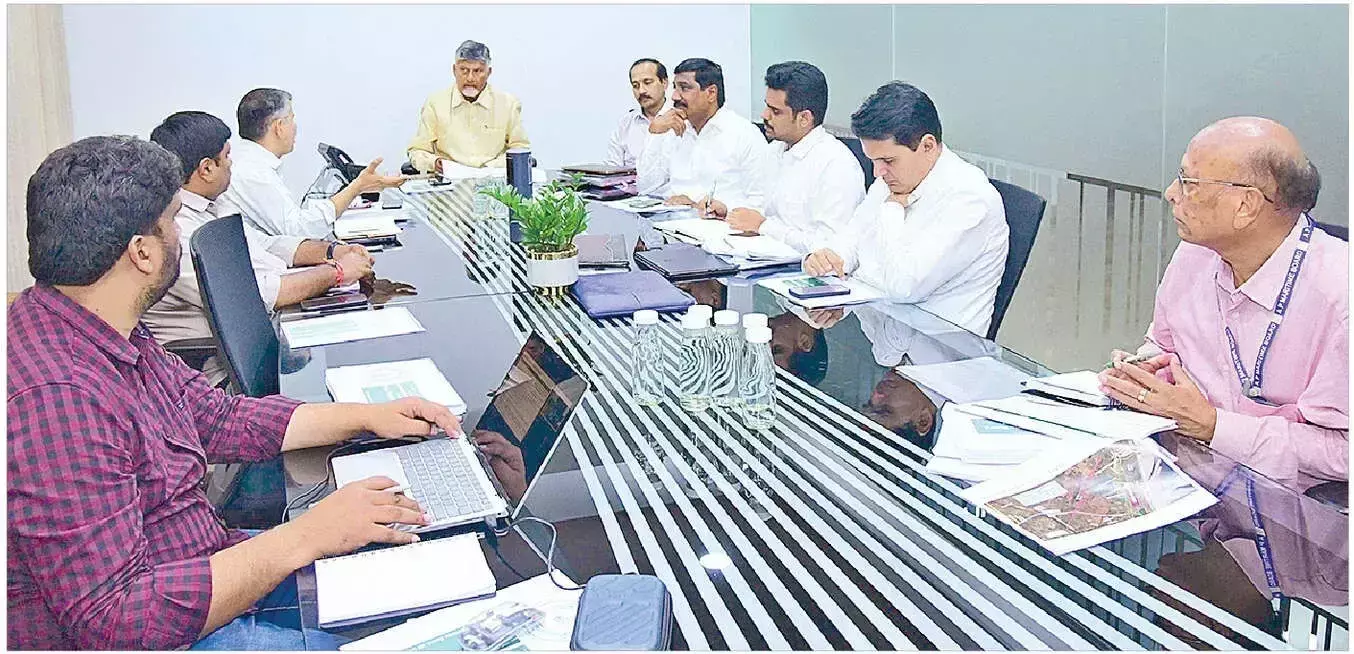 Andhra: नायडू का बंदरगाहों को विकास इंजन में बदलने का आह्वान