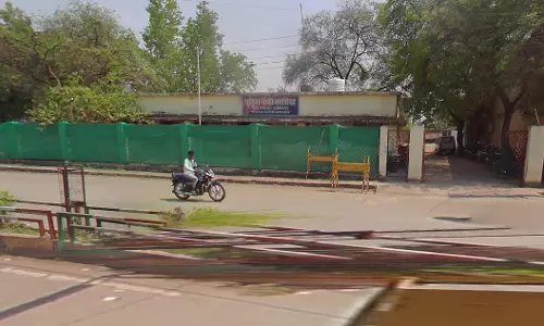 सटोरियों के हमले में तीन पुलिसकर्मी घायल, गिरफ्तारी से बचने मारने के लिए दौड़ाया