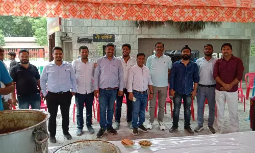 Lucknow: मंगल मूरति के नाम से गूंजे शहर, बजरंगबली की भक्ति में डूबा जनमानस Lucknow: मंगल मूरति के नाम से गूंजे शहर, बजरंगबली की भक्ति में डूबा जनमानस