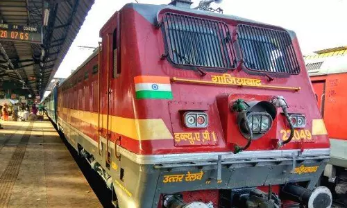 Kerala: सबरी रेल प्रोजेक्ट को मिली रफ्तार, जल्द पहुंचेगी रेलवे विशेषज्ञों की टीम Kerala: सबरी रेल प्रोजेक्ट को मिली रफ्तार, जल्द पहुंचेगी रेलवे विशेषज्ञों की टीम
