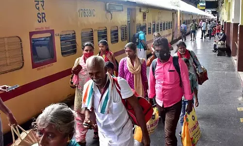 Tamil Nadu : धान और धान ट्रेनों में स्लीपर कोच कम नहीं होंगे Tamil Nadu : धान और धान ट्रेनों में स्लीपर कोच कम नहीं होंगे