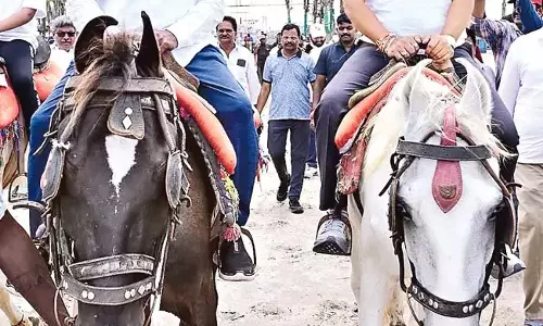 मसुला उत्सव निवेश आकर्षित करने में योगदान देता है : मंत्री कोल्लू रविन्द्र मसुला उत्सव निवेश आकर्षित करने में योगदान देता है : मंत्री कोल्लू रविन्द्र