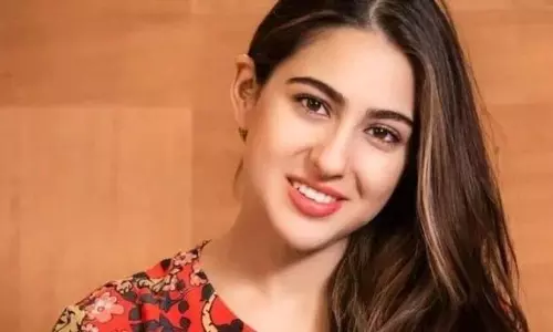 Sara Ali Khan, की मुस्कुराती सेल्फी वायरल Sara Ali Khan, की मुस्कुराती सेल्फी वायरल