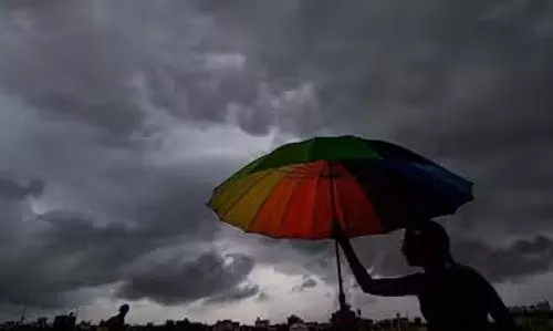 Bareilly: बारिश के साथ यलो अलर्ट जारी, तापमान भी गिरा