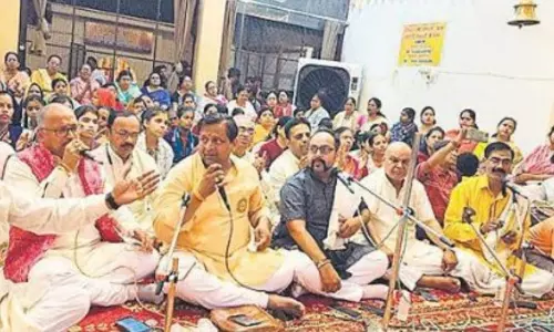 Bareilly: मंदिरों में सुंदरकांड और हनुमान चालीसा का पाठ, भंडारों से भरा उत्साह