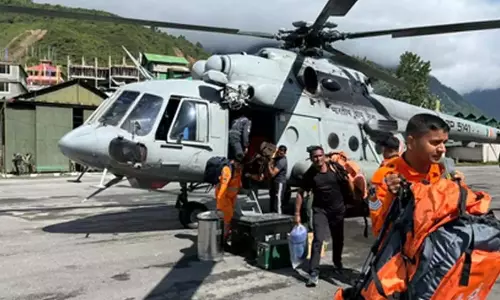 Indian Air Force  ने दो अमेरिकी नागरिकों समेत 33 लोगों को निकाला