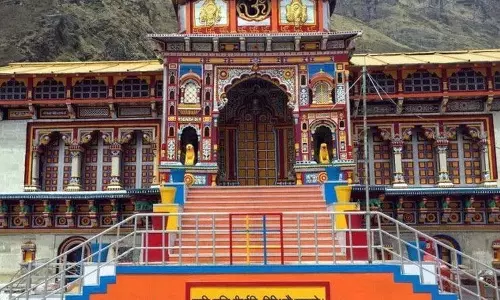 उत्तराखंड कैबिनेट ने बद्रीनाथ में विष्णु मूर्तियों की मंजूरी दी उत्तराखंड कैबिनेट ने बद्रीनाथ में विष्णु मूर्तियों की मंजूरी दी