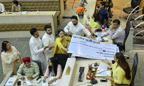 Chandigarh में कुत्तों के काटने पर मालिकों को देनी होगी राहत Chandigarh में कुत्तों के काटने पर मालिकों को देनी होगी राहत