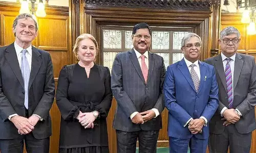 New delhi:भ्रष्टाचार से न्यायपालिका पर लोगों का भरोसा खत्म हो रहा है: सीजेआई गवई New delhi:भ्रष्टाचार से न्यायपालिका पर लोगों का भरोसा खत्म हो रहा है: सीजेआई गवई