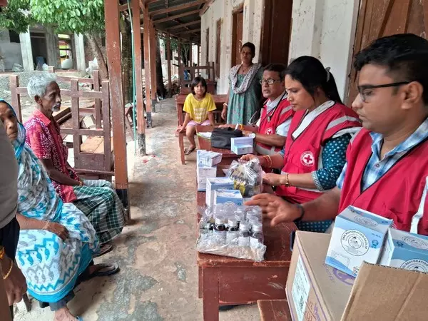 भारतीय रेड क्रॉस सोसाइटी, Tripura राज्य शाखा ने बाढ़ प्रभावित समुदायों को राहत प्रदान की भारतीय रेड क्रॉस सोसाइटी, Tripura राज्य शाखा ने बाढ़ प्रभावित समुदायों को राहत प्रदान की
