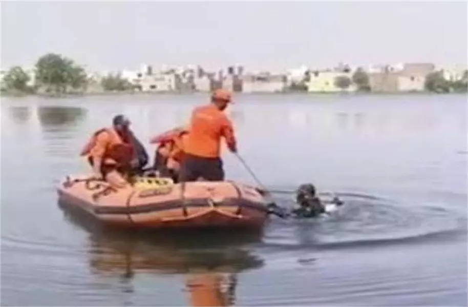 Rohtak: दोस्तों के साथ नहाने गया था छात्र, फिर हुआ बड़ा हादसा Rohtak: दोस्तों के साथ नहाने गया था छात्र, फिर हुआ बड़ा हादसा