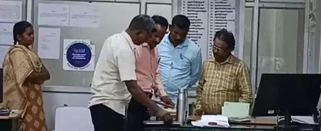 Tamil Nadu : रजिस्ट्रार कार्यालय में 2 दिनों के लिए अतिरिक्त टोकन Tamil Nadu : रजिस्ट्रार कार्यालय में 2 दिनों के लिए अतिरिक्त टोकन