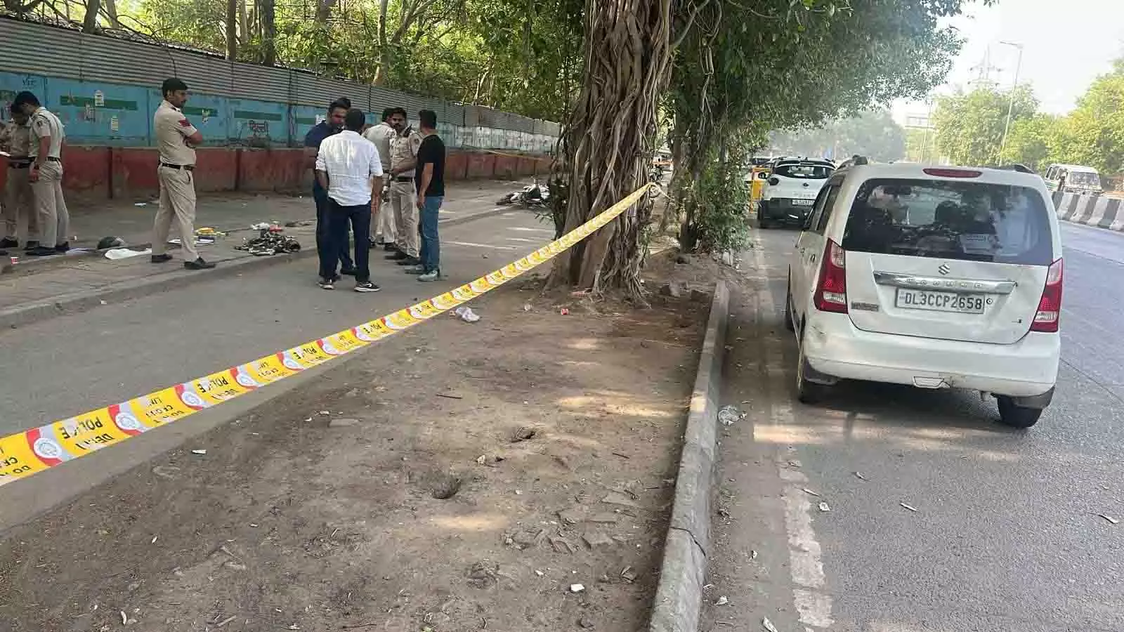 BIG BREAKING: हत्या का मामला, बदमाशों ने पुलिस को देखते ही चला दी गोली, मुठभेड़ में दो आरोपी गिरफ्तार BIG BREAKING: हत्या का मामला, बदमाशों ने पुलिस को देखते ही चला दी गोली, मुठभेड़ में दो आरोपी गिरफ्तार