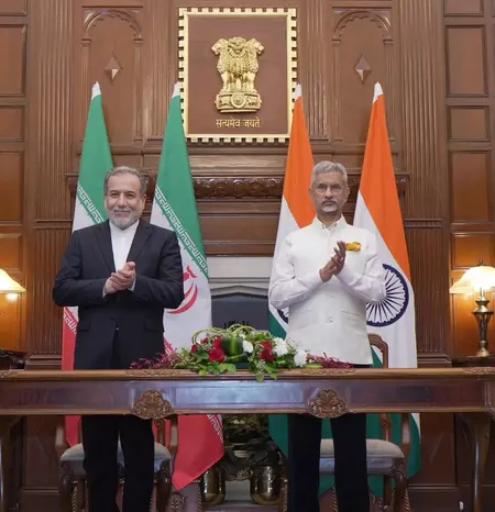 अपहृत नागरिकों की रिहाई में ईरानी सरकार का प्रयास सच्ची मित्रता की भावना : भारतीय दूतावास अपहृत नागरिकों की रिहाई में ईरानी सरकार का प्रयास सच्ची मित्रता की भावना : भारतीय दूतावास