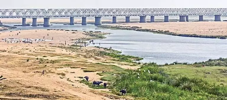 रिपोर्ट में कहा- Rayalaseema क्षेत्र सूखे के प्रति अत्यधिक संवेदनशील रिपोर्ट में कहा- Rayalaseema क्षेत्र सूखे के प्रति अत्यधिक संवेदनशील