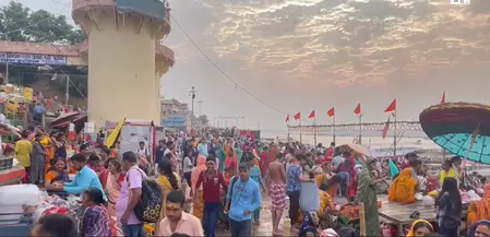 गंगा दशहरा पर काशी, प्रयागराज में हजारों की संख्या में आए श्रद्धालु गंगा दशहरा पर काशी, प्रयागराज में हजारों की संख्या में आए श्रद्धालु