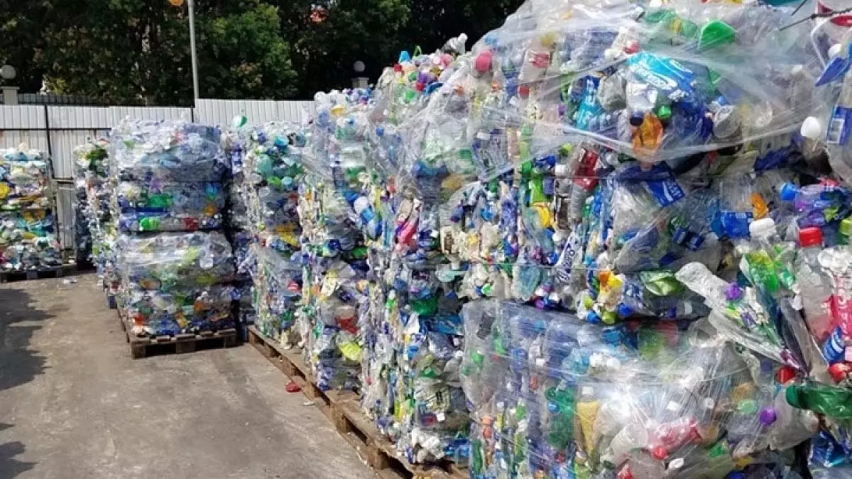 विश्व पर्यावरण दिवस: दुनिया अब प्लास्टिक प्रदूषण को हराने का लक्ष्य बना रही विश्व पर्यावरण दिवस: दुनिया अब प्लास्टिक प्रदूषण को हराने का लक्ष्य बना रही