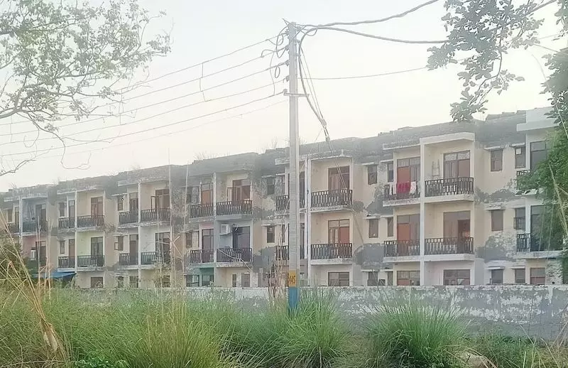 Haryana : 10 साल में पीएम आवास योजना के तहत 19% से भी कम घर आवंटित Haryana : 10 साल में पीएम आवास योजना के तहत 19% से भी कम घर आवंटित