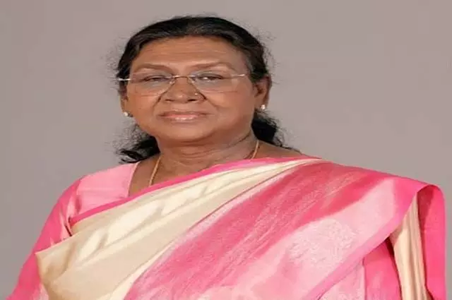 संयुक्त प्रयासों से भविष्य की पीढ़ियों के लिए पृथ्वी को अधिक हरित बनाया जा सकेगा: Murmu संयुक्त प्रयासों से भविष्य की पीढ़ियों के लिए पृथ्वी को अधिक हरित बनाया जा सकेगा: Murmu