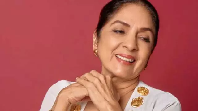 स्टार्स से सजी Neena Gupta की 66वीं बर्थडे नाइट स्टार्स से सजी Neena Gupta की 66वीं बर्थडे नाइट