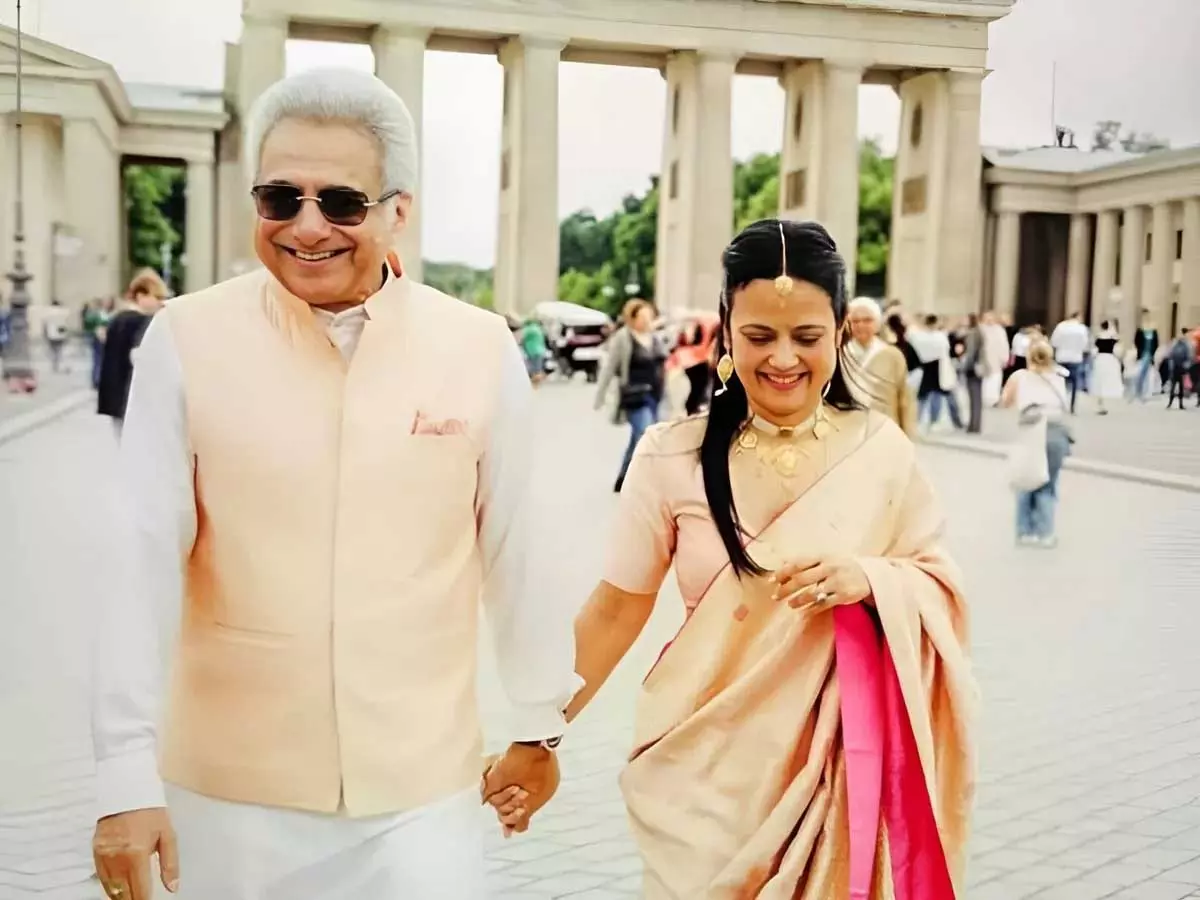 महुआ मोइत्रा ने नई जीवनसाथी चुनी, फिर कर ली शादी महुआ मोइत्रा ने नई जीवनसाथी चुनी, फिर कर ली शादी
