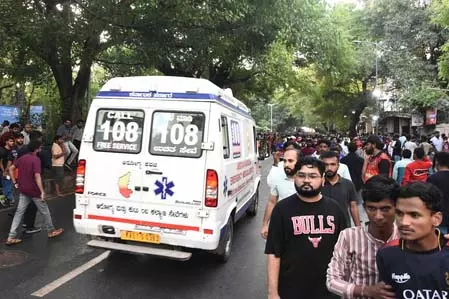 बेंगलुरू भगदड़ के बाद NHRC ने दखल दिया, मौतों पर नोटिस भेजा बेंगलुरू भगदड़ के बाद NHRC ने दखल दिया, मौतों पर नोटिस भेजा
