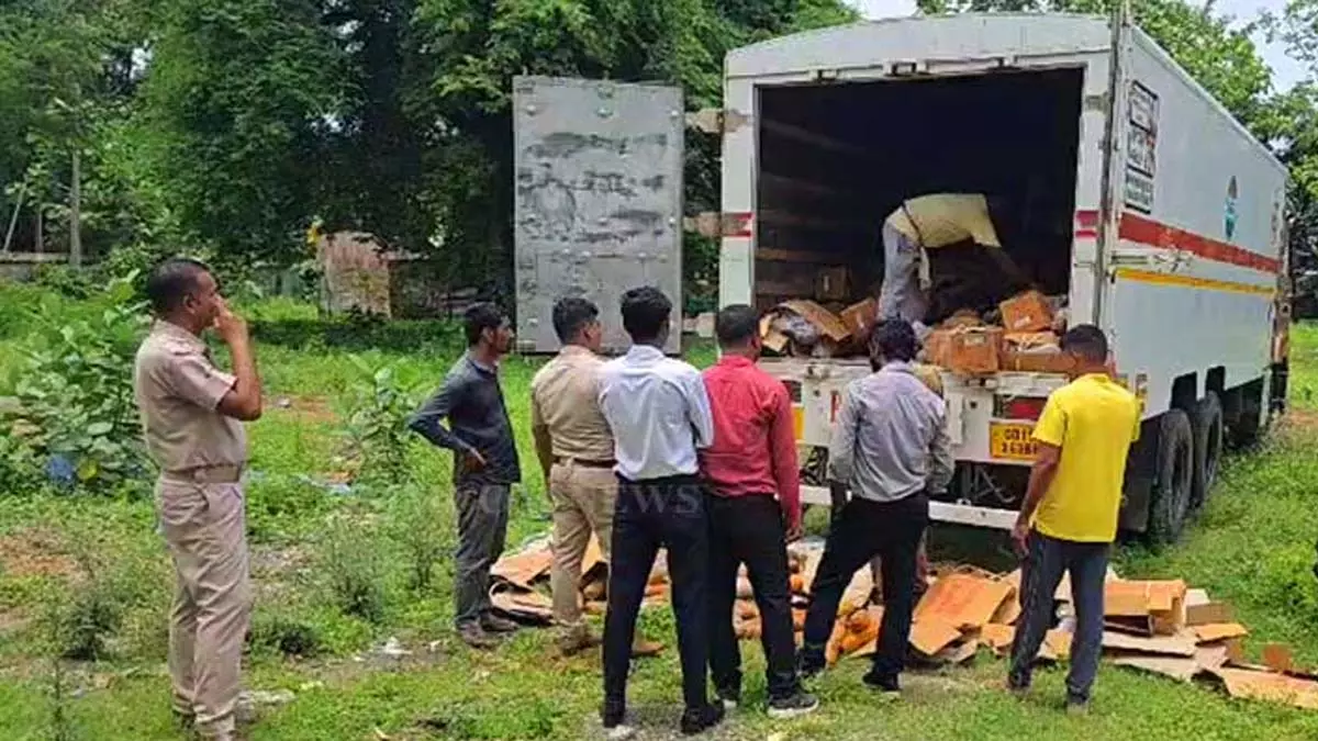 Kalahandi में 6 क्विंटल से अधिक विस्फोटक जब्त Kalahandi में 6 क्विंटल से अधिक विस्फोटक जब्त