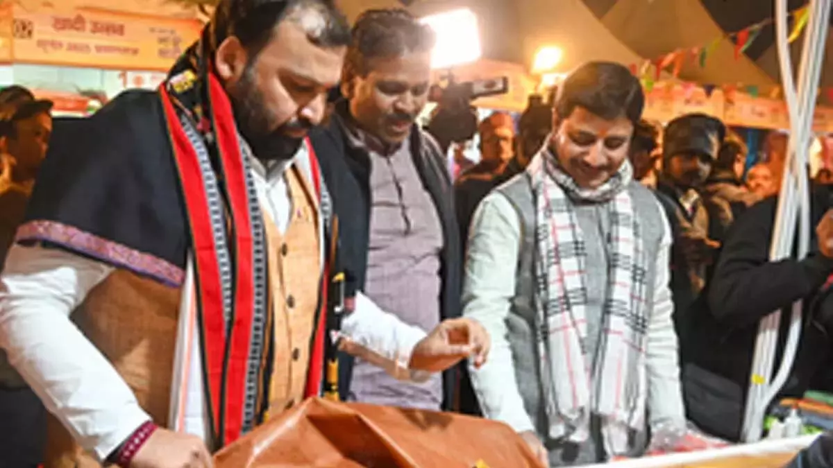 केवीआईसी ने 8,794 लाभार्थियों को 300 करोड़ रुपये की मार्जिन मनी सब्सिडी वितरित की केवीआईसी ने 8,794 लाभार्थियों को 300 करोड़ रुपये की मार्जिन मनी सब्सिडी वितरित की