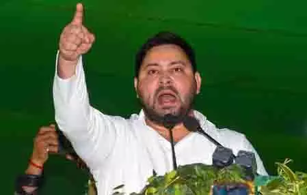 नेता प्रतिपक्ष तेजस्वी ने बिहार के CM को पत्र लिखकर 85 प्रतिशत आरक्षण विधेयक की मांग की नेता प्रतिपक्ष तेजस्वी ने बिहार के CM को पत्र लिखकर 85 प्रतिशत आरक्षण विधेयक की मांग की