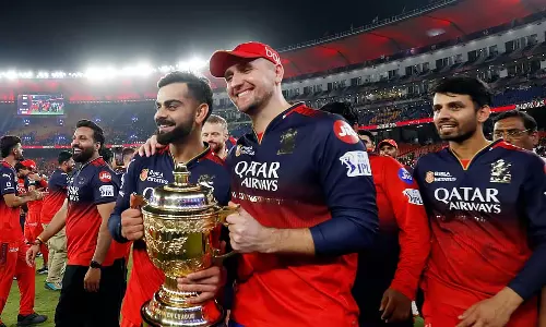 IPL champion : एडप्पादी पलानीस्वामी ने की विराट कोहली की तारीफ