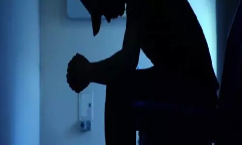 सुसाइड करने का समय लिखा 7 बजे, हरकत में आई पुलिस ने बचा ली युवक की जान