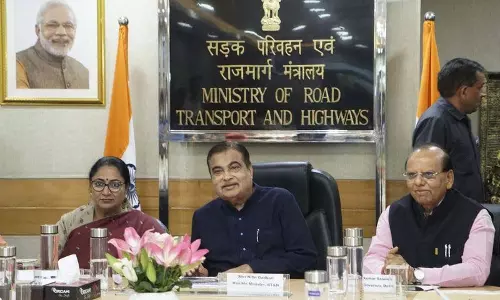 Rekha ने दिल्ली के लिए 1.25 लाख करोड़ रुपये की सड़क परियोजना का अनावरण किया Rekha ने दिल्ली के लिए 1.25 लाख करोड़ रुपये की सड़क परियोजना का अनावरण किया
