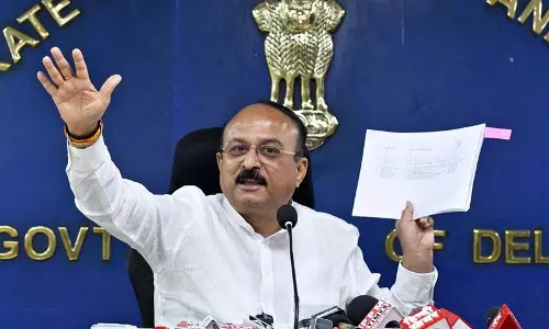 दिल्ली एक भी झुग्गी नहीं तोड़ी जाएगी: सूद दिल्ली एक भी झुग्गी नहीं तोड़ी जाएगी: सूद